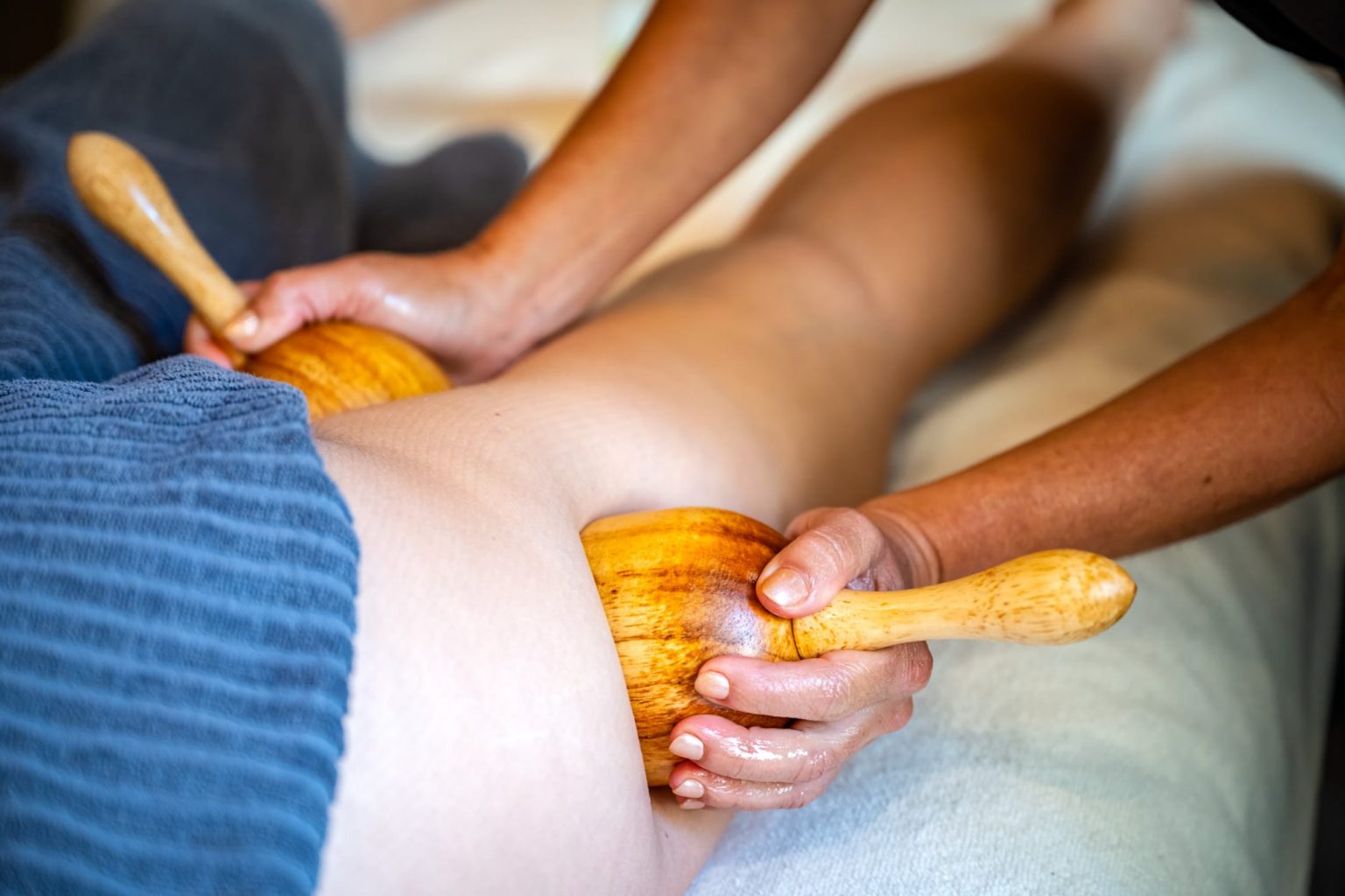Massage Turbinada aux outils en bois à Nice