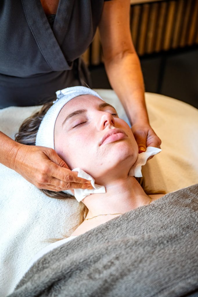 Soin du visage à l’institut Beauté Désirée à Nice